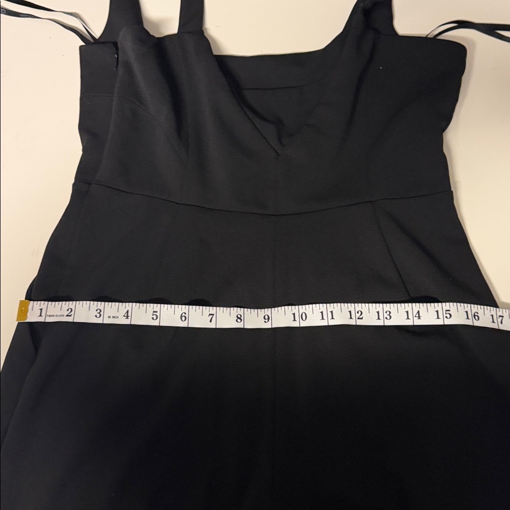 Calvin Klein Elegant Black Wide-Leg Jumpsuit - Picture 6 of 6